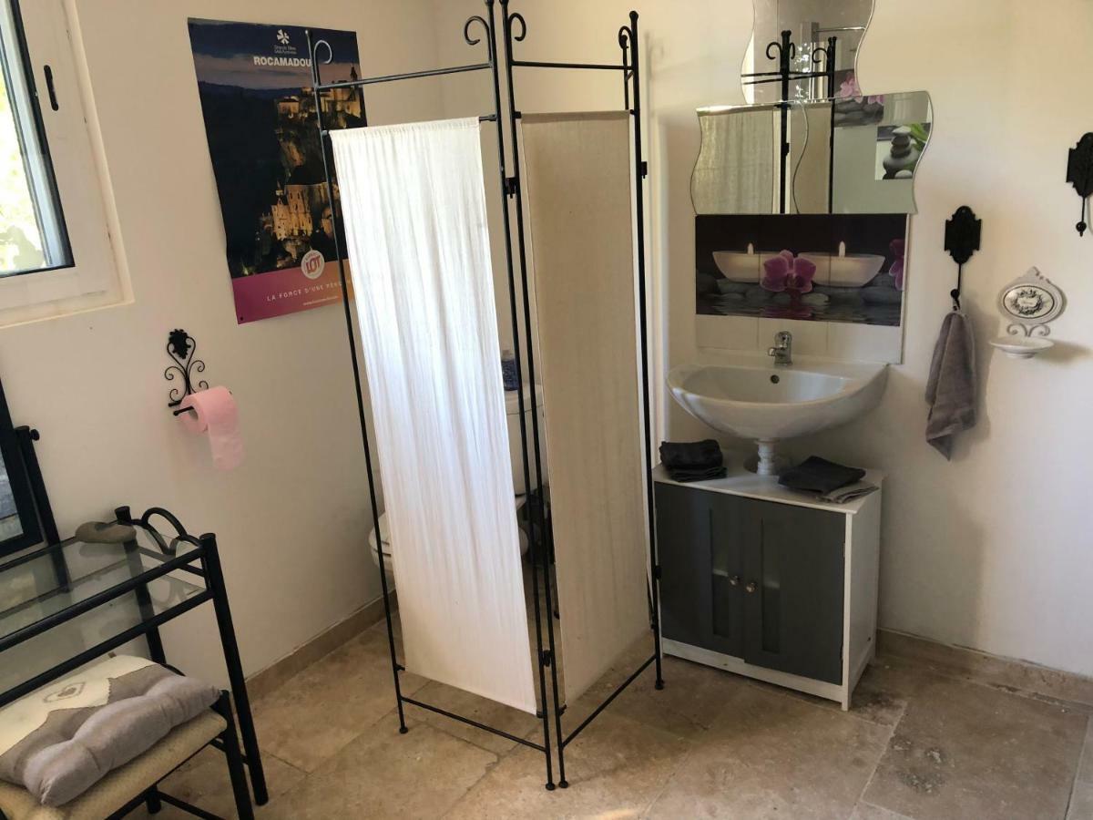 Les Chambres De Cathy Murat Buitenkant foto